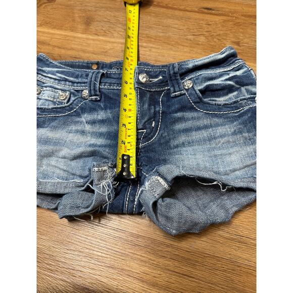 Miss Me Signature Denim Jean Rhinestone Embellished Shorts Sz 25 EB - Picture 6 of 6